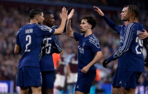 Trận đấu ở Champions League: Khó khăn và biến động